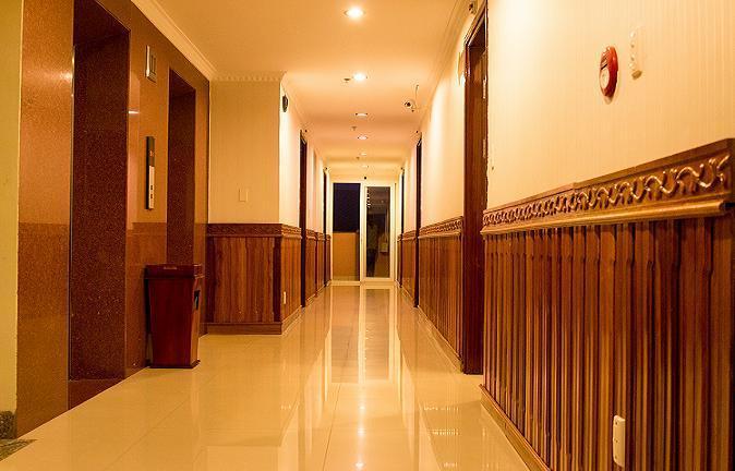 Bien Vang Hotel Da Nang Exterior photo