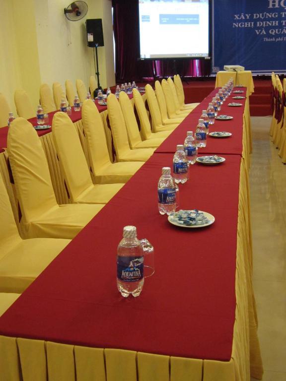 Bien Vang Hotel Da Nang Exterior photo